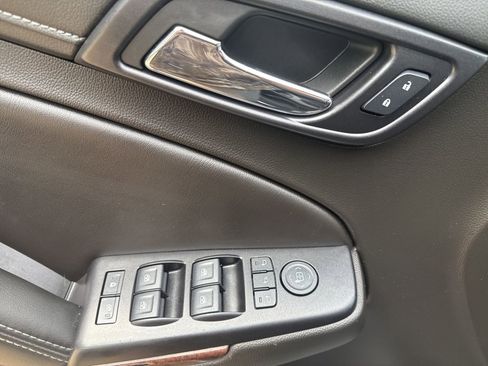 Used 2018 GMC Yukon SLT w/ Open Road Package image 13