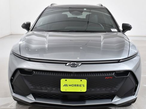 Used 2024 Chevrolet Equinox EV RS image 3