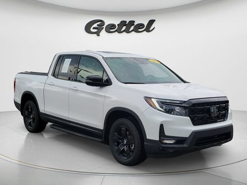 Used 2025 Honda Ridgeline Black Edition image 3
