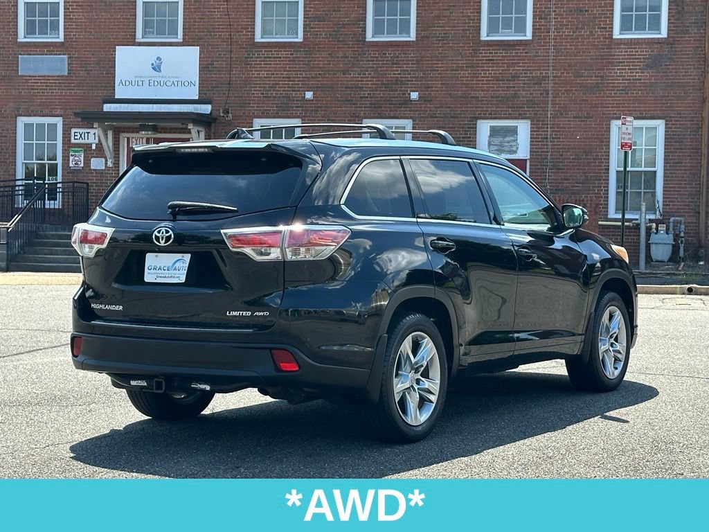 Used 2015 Toyota Highlander Limited Platinum AWD/4WD image 10