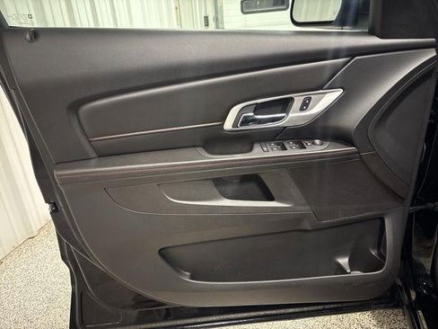 Used 2015 GMC Terrain SLE image 12