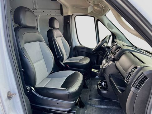 Used 2025 RAM ProMaster 3500 w/ Convenience Group FWD image 23