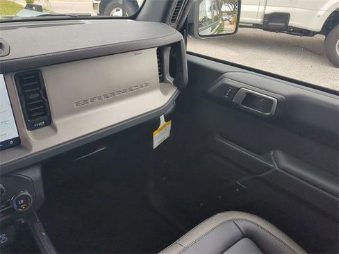 New 2025 Ford Bronco Outer Banks image 18