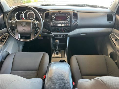 Used 2012 Toyota Tacoma PreRunner w/ Convenience Pkg RWD image 17