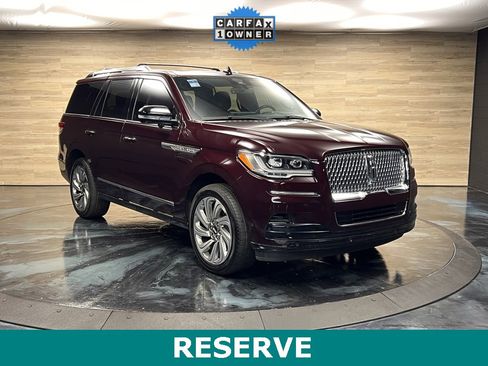 Used 2023 Lincoln Navigator Reserve image 1