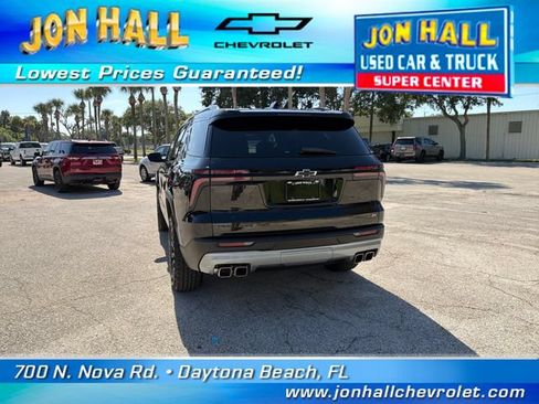 Used 2025 Chevrolet Traverse Z71 w/ Driver Confidence Package AWD/4WD image 8