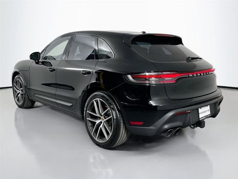 Certified 2025 Porsche Macan S AWD/4WD image 3