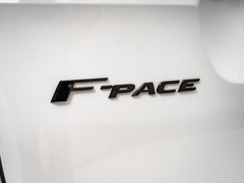 Used 2023 Jaguar F-PACE S image 10