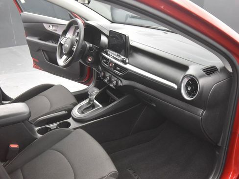 Certified 2023 Kia Forte LXS w/ LXS Technology Package image 13