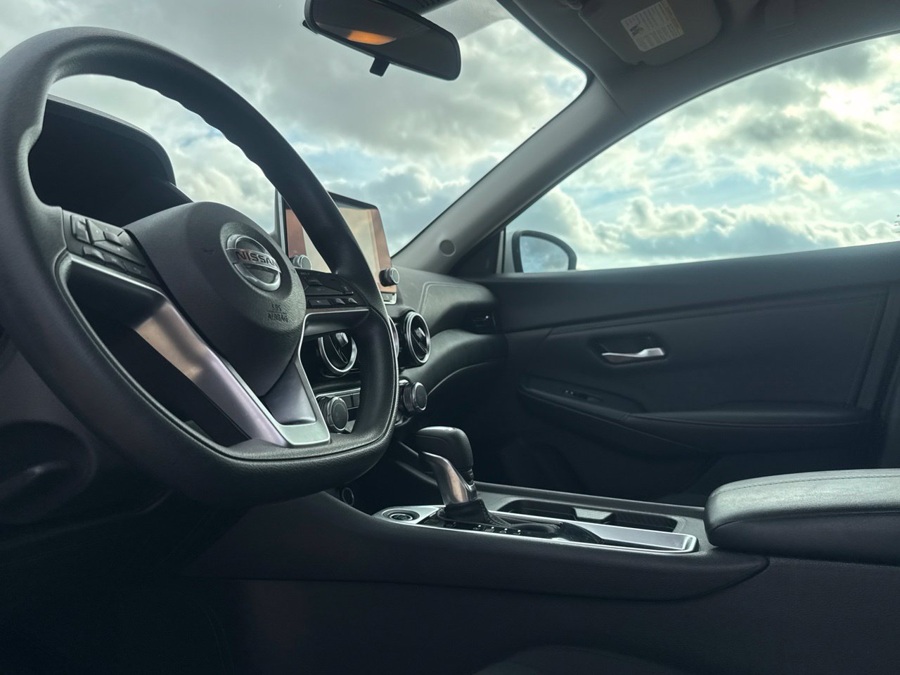 Certified 2023 Nissan Sentra SV FWD image 38