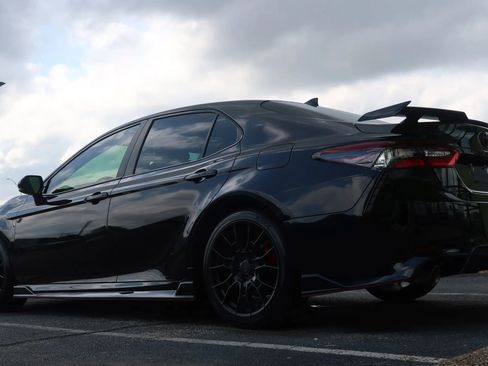 Used 2021 Toyota Camry TRD w/ TRD Package w/JBL Audio FWD image 11