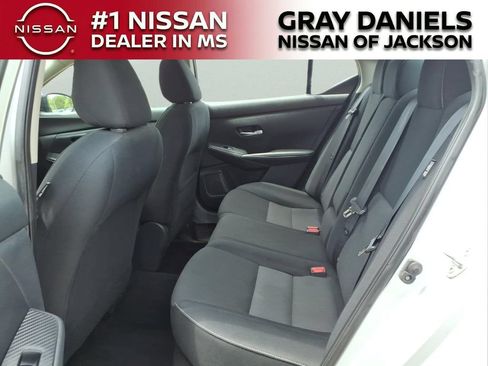 Used 2022 Nissan Sentra SV FWD image 25