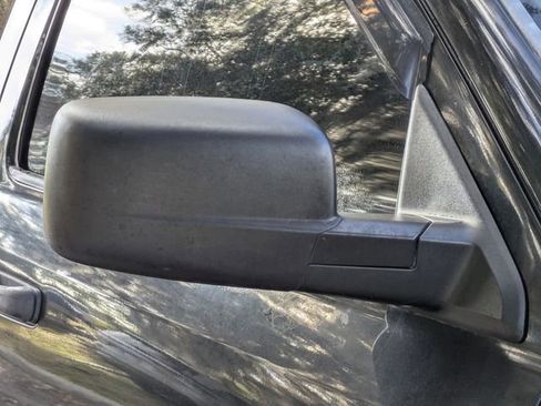 Used 2016 RAM 1500 Tradesman w/ Chrome Appearance Group image 13