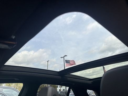 Used 2023 Mercedes-Benz GLE 350 4MATIC image 14