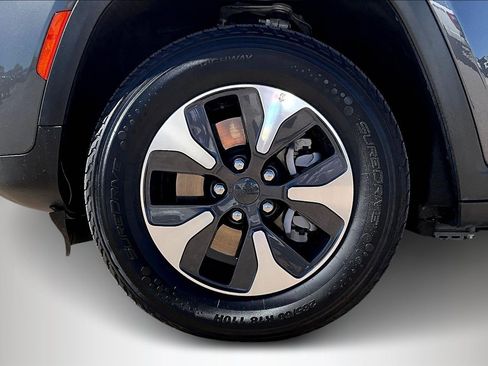 Used 2024 Jeep Grand Cherokee Limited 4xe image 34