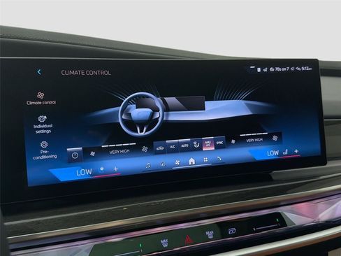 New 2026 BMW 740i w/ Executive Package RWD image 15