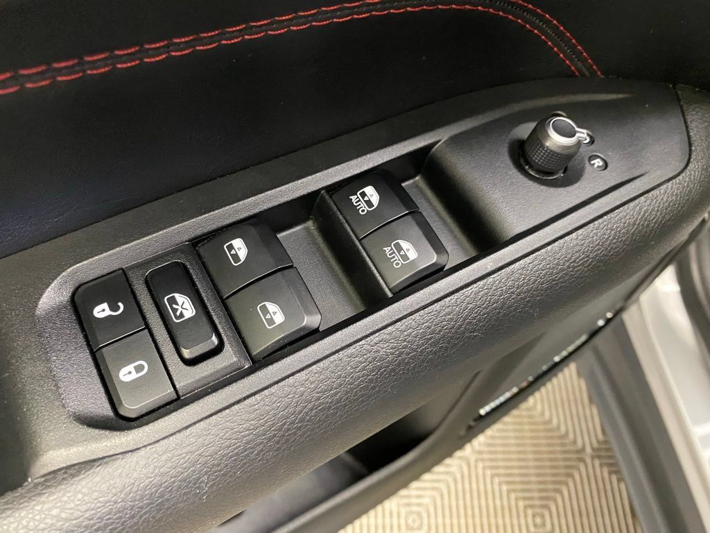 Used 2023 Jeep Compass Trailhawk AWD/4WD image 24