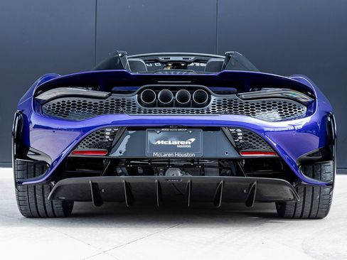 Used 2022 McLaren 765LT image 10