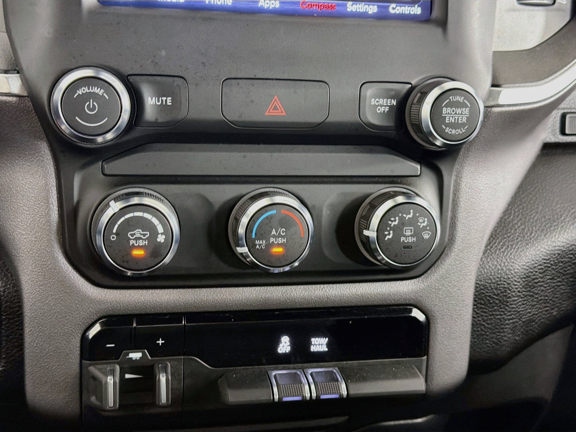 Used 2021 RAM 1500 Big Horn AWD/4WD image 22
