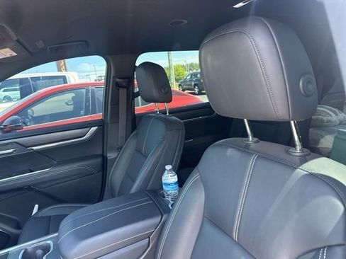 Used 2024 GMC Acadia Elevation w/ Luxury Package FWD image 28