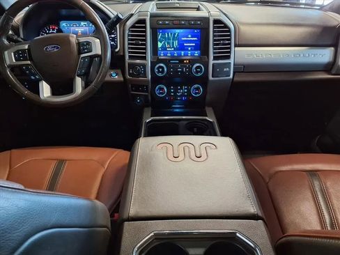 Used 2020 Ford F350 King Ranch w/ King Ranch Ultimate Package AWD/4WD image 16