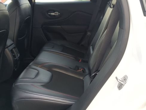 Certified 2021 Jeep Cherokee Trailhawk image 19