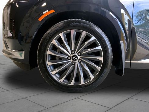 Used 2023 Hyundai Palisade Calligraphy FWD image 10