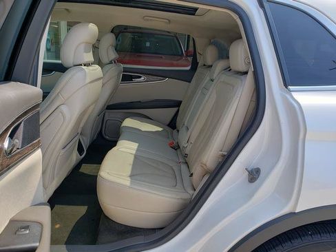 Used 2016 Lincoln MKX Reserve w/ Climate Package AWD/4WD image 13