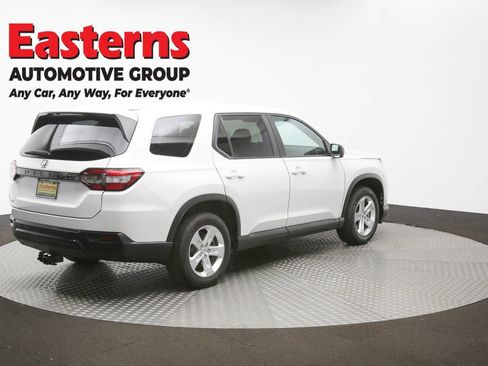 Used 2023 Honda Pilot LX image 41