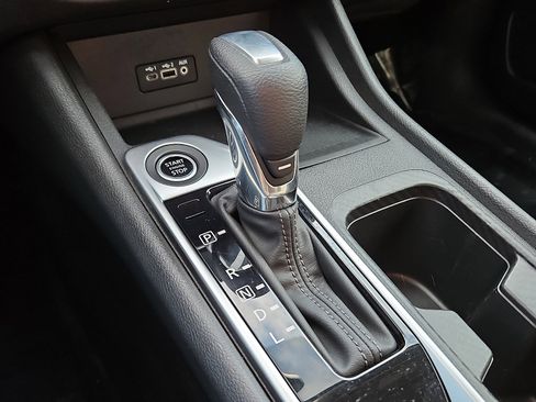 Certified 2021 Nissan Sentra SV image 14