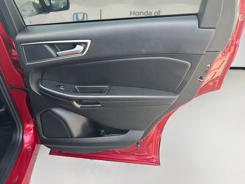 Used 2022 Ford Edge SEL w/ Convenience Package image 30