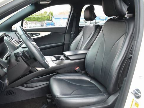 Used 2019 Lincoln Nautilus FWD image 19