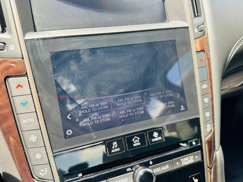 Used 2018 INFINITI Q50 Luxe w/ Essential Package (3.0T Luxe) AWD/4WD image 19