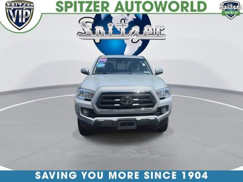 Used 2020 Toyota Tacoma SR5 AWD/4WD image 3