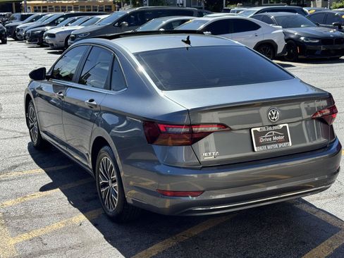 Used 2019 Volkswagen Jetta SEL FWD image 2