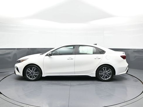 Certified 2023 Kia Forte GT-Line w/ GT-Line Premium Package FWD image 9