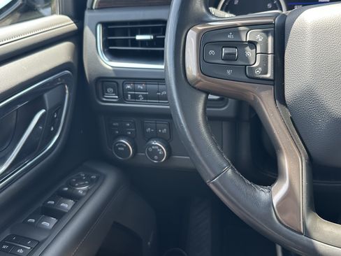 Used 2021 Chevrolet Tahoe High Country w/ Premium Package 2 AWD/4WD image 20