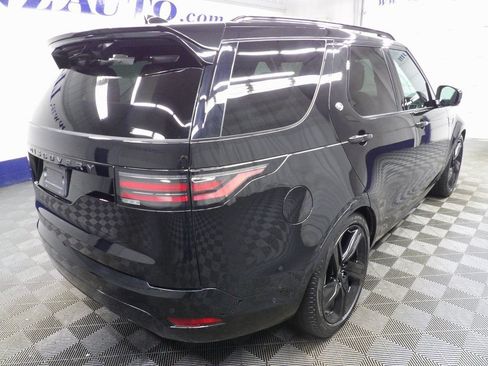 Used 2024 Land Rover Discovery Dynamic SE AWD/4WD image 4