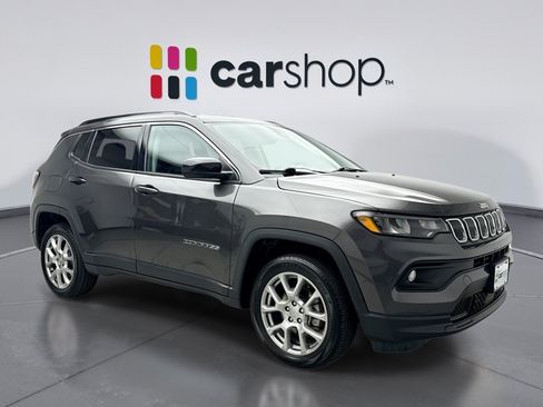 Used 2022 Jeep Compass Latitude AWD/4WD image 7