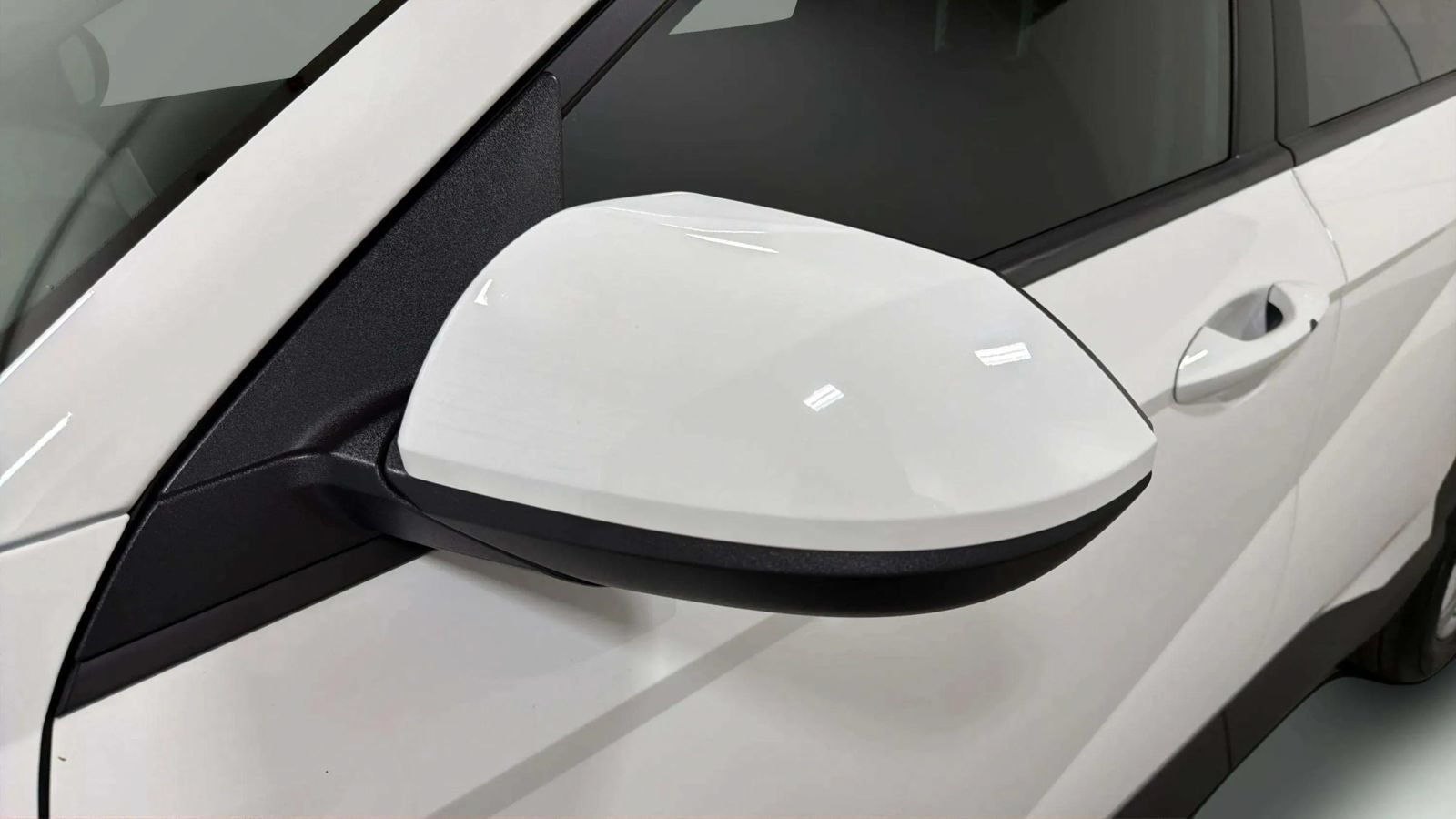 Used 2025 Hyundai Kona SE FWD image 16