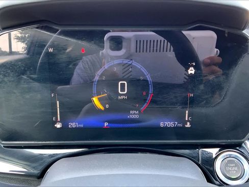 Used 2025 Chevrolet Trax RS w/ Driver Confidence Package FWD image 26