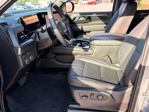 Used 2026 Chevrolet Tahoe RST AWD/4WD image 10