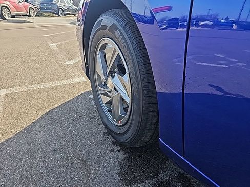 New 2026 Hyundai Elantra SE image 36