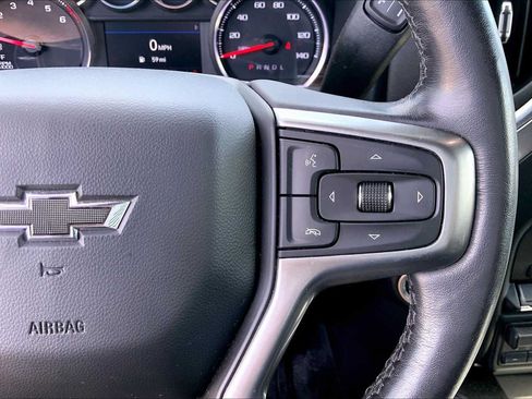 Used 2021 Chevrolet Silverado 1500 LT Trail Boss w/ Convenience Package II AWD/4WD image 26