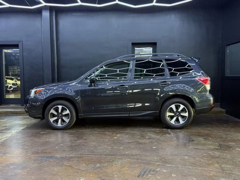 Used 2018 Subaru Forester 2.5i Premium w/ All-Weather Package AWD/4WD image 5