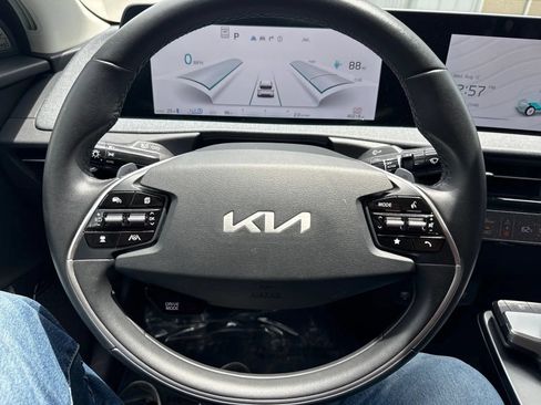 Used 2023 Kia EV6 Wind RWD image 16