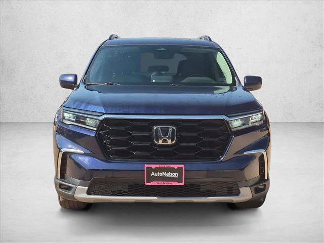 Used 2024 Honda Pilot Touring image 2