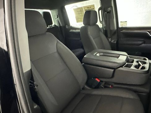 Used 2026 Chevrolet Silverado 1500 LT AWD/4WD image 32