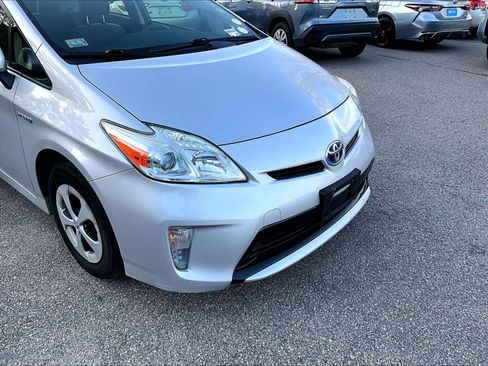 Used 2015 Toyota Prius Three image 5