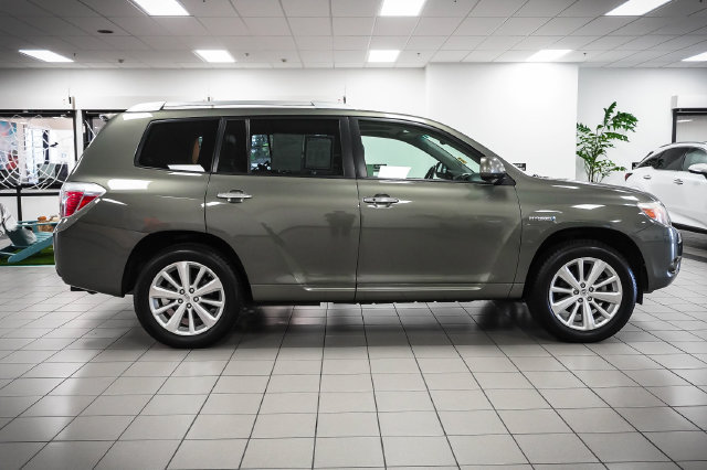 Used 2010 Toyota Highlander Limited AWD/4WD image 5